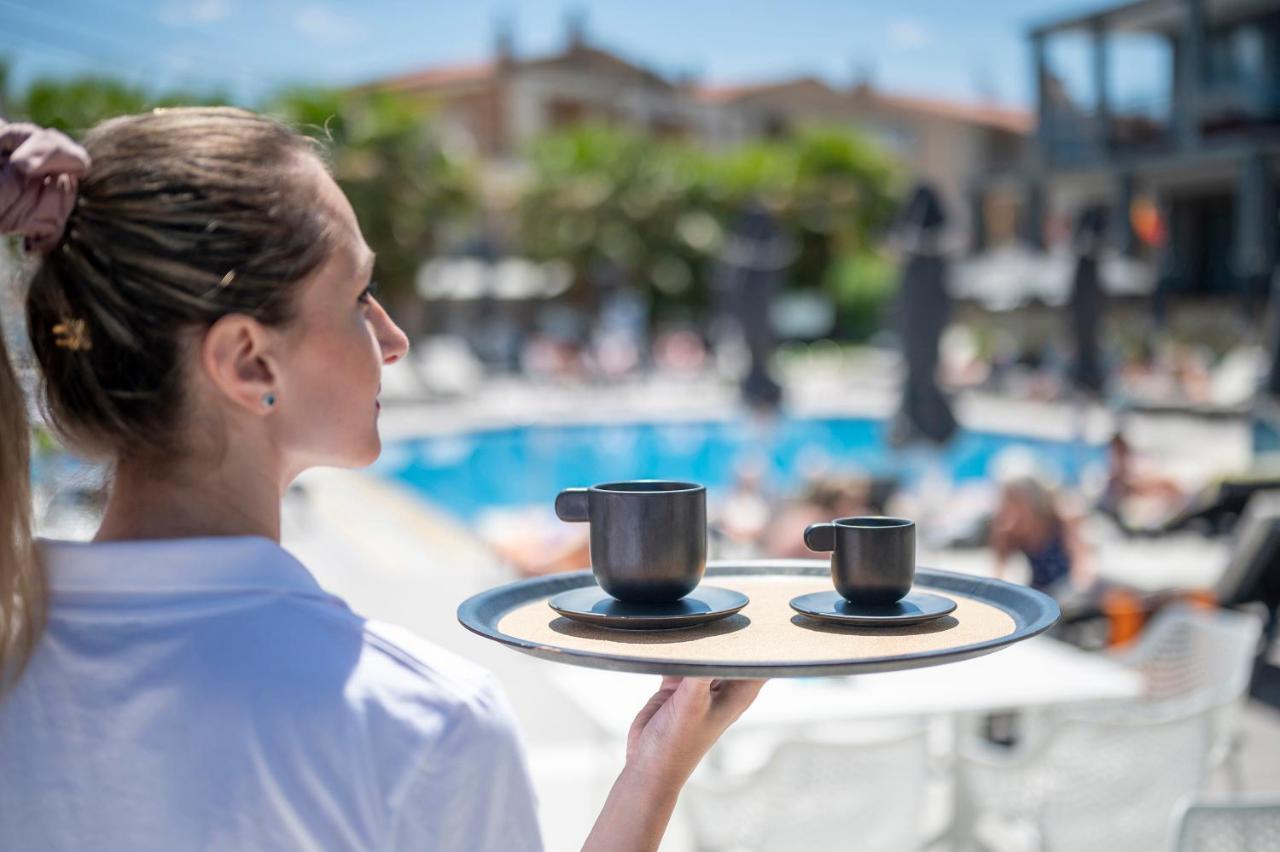 Dionysos Hotel & Suites Hanioti Luaran gambar