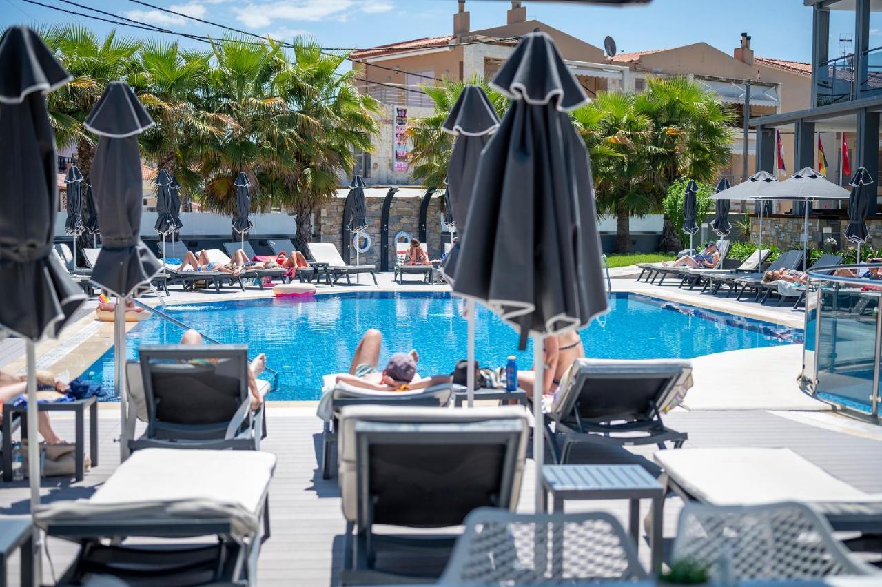 Dionysos Hotel & Suites Hanioti Luaran gambar