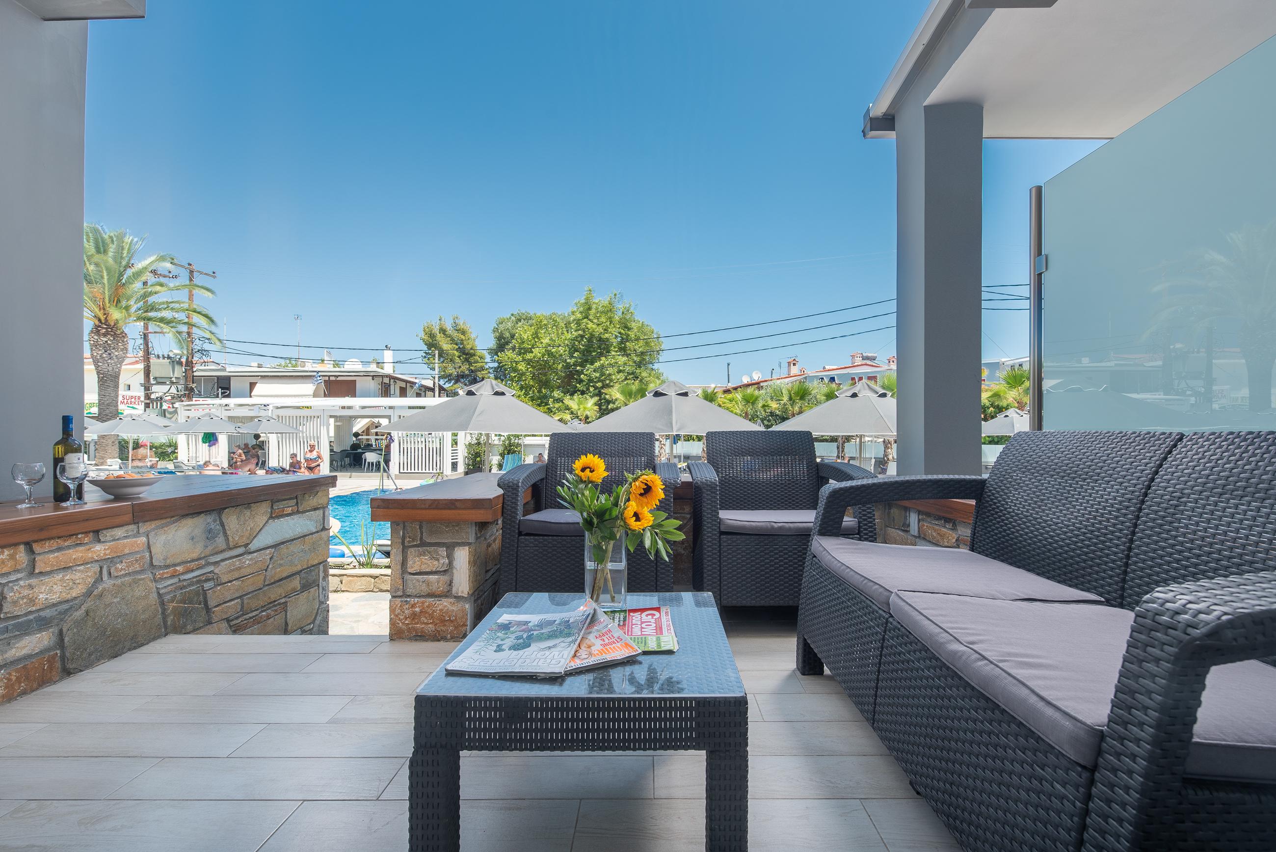 Dionysos Hotel & Suites Hanioti Luaran gambar