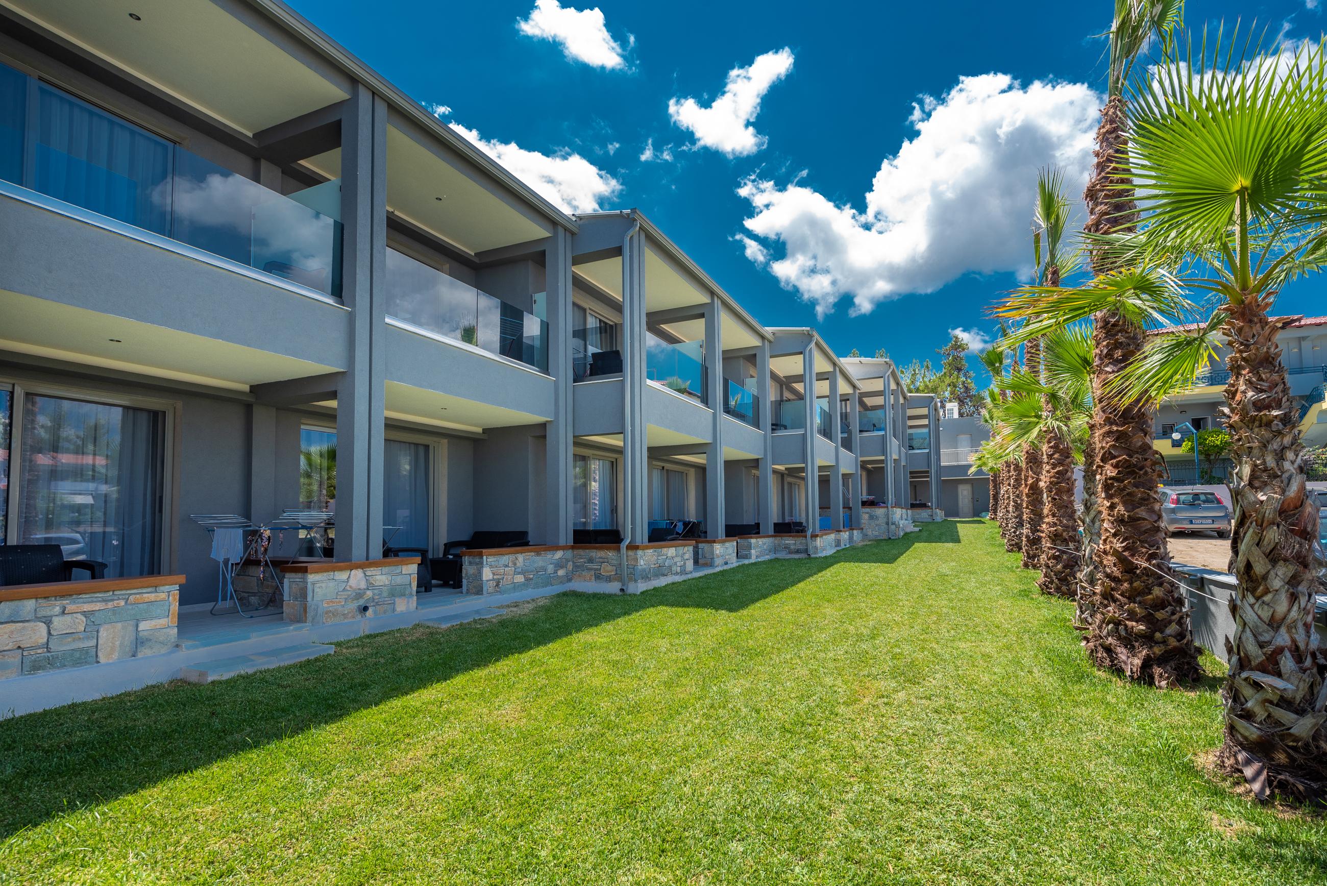 Dionysos Hotel & Suites Hanioti Luaran gambar