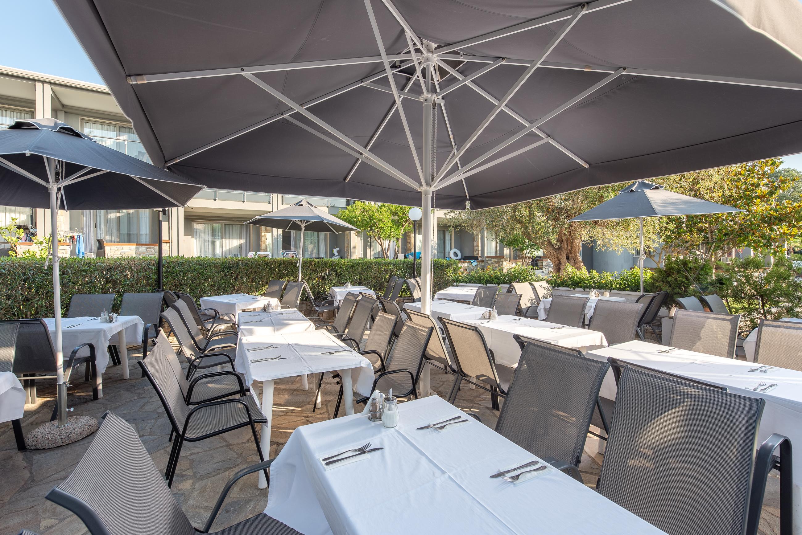 Dionysos Hotel & Suites Hanioti Luaran gambar